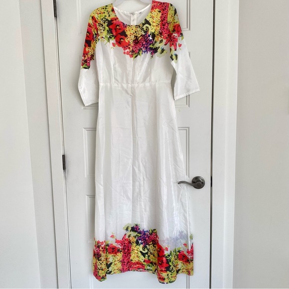 NEW White Maxi Dress with Floral Detail Small - Picture 2 of 4